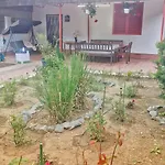 Casa Cu Obloane Rosii By Cochilia - Parcare Privata, Aproape De Plaja Eforie Nord