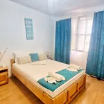 Apartament Casa Cu Obloane Rosii By Cochilia - Parcare Privata, Aproape De Plaja *