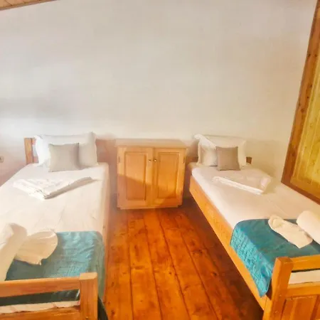 Casa Cu Obloane Rosii By Cochilia - Parcare Privata, Aproape De Plaja Apartament